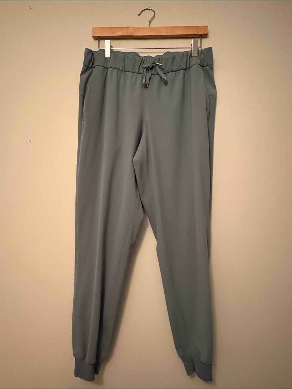 Lululemon Joggers Pants Size 10 Green Grey Drawstring Athletic Lounge